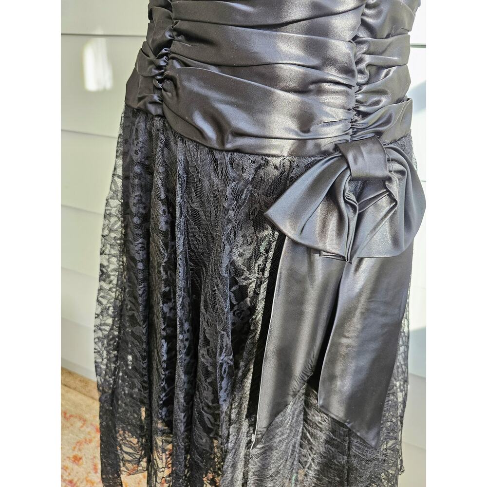 Vintage 1970s Black Lace & Satin Dress | Goth Witchy Halloween Prom S/M - Picture 6 of 9